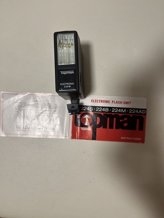 Фотовспышка ТOPMAN, Япония