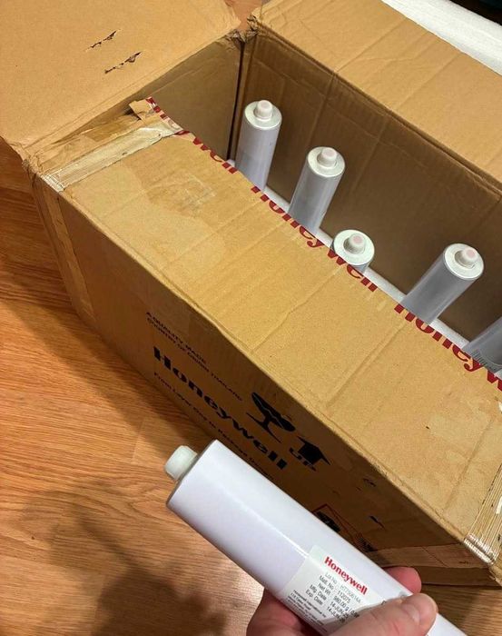 Жидкие термопрокладки 7W Honeywell HT7000 ощутимо мощнее Laird 607