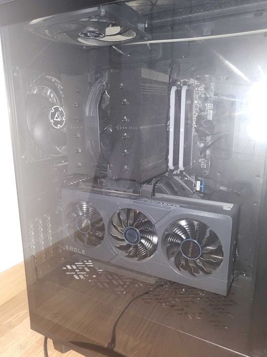 PROMOÇÃO - Placa Gráfica Gigabyte GeForce RTX 4070 Ti Eagle 12GB GDDR6X OC