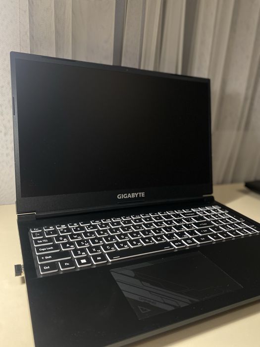 Ноутбук GIGABYTE G5 KF (KF-e3ee313sd)