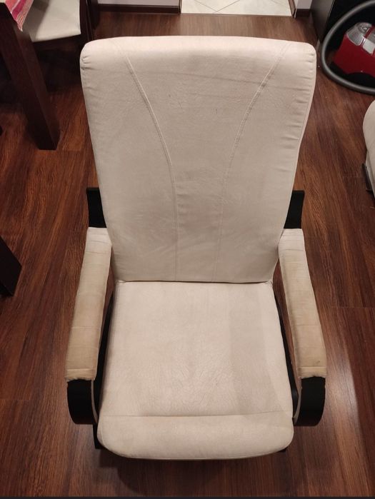 Używane w dobrym stanie ława i fotele