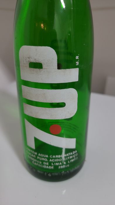 Garrafa de vidro pirogravada de 7up