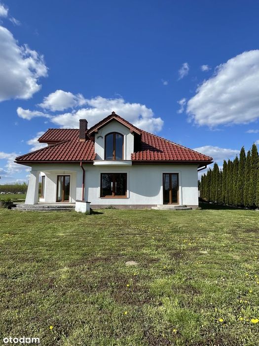 Sprzedam dom z garażem 5 km od Krakowa Wołowice,  działka 9,26 ar.