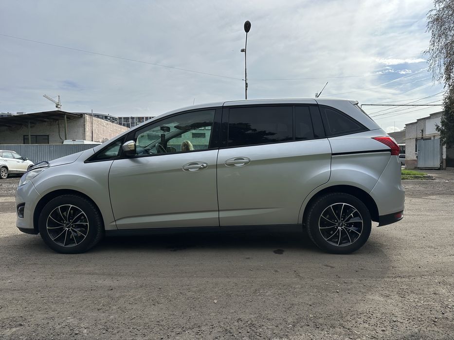 Ford C-MAX 2011 року