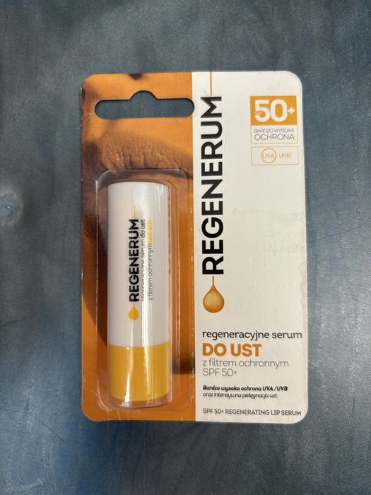 Regenerum regeneracyjne serum do ust z filtrem ochronnym SPF 50+