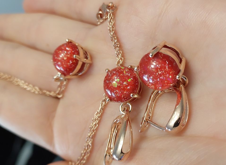 Zestaw pozłacanej biżuterii