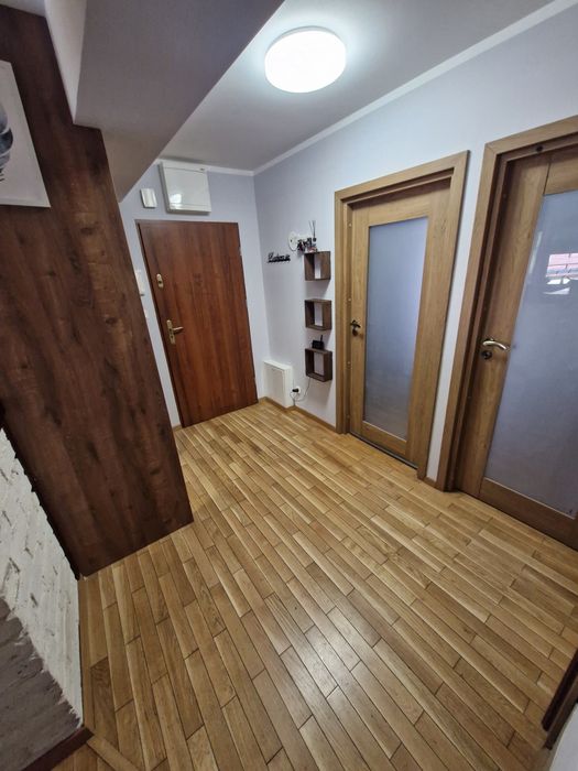 3 pokoje | Taras 35 m² z pergolą | Niskie opłaty | Komórka lokatorska | Zalesie - Więcej