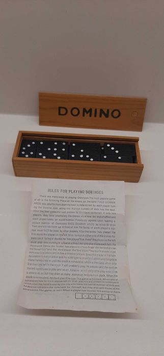 Dominó - jogo de mesa