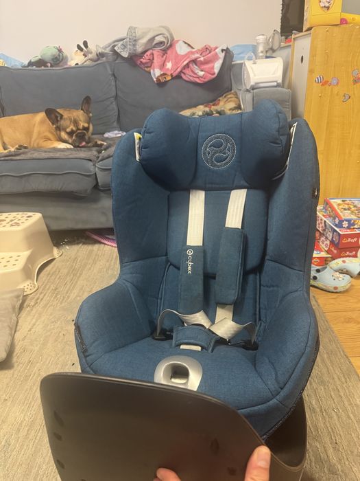 Fotelik Cybex Sirona Z i-Size max 18kg z bazą