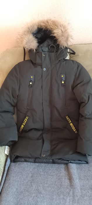 Продам дитячу зимову куртку