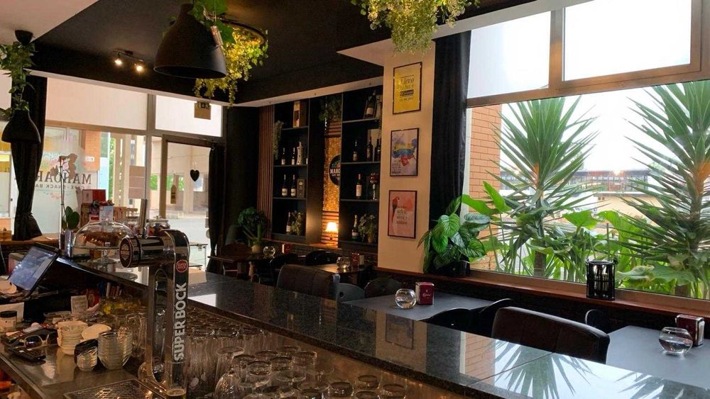 Trespasse de Cafe Snack Bar pronto a funcionar