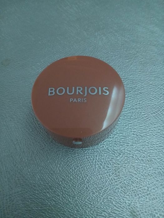 Cienie Bourjois nr 10 dore ole