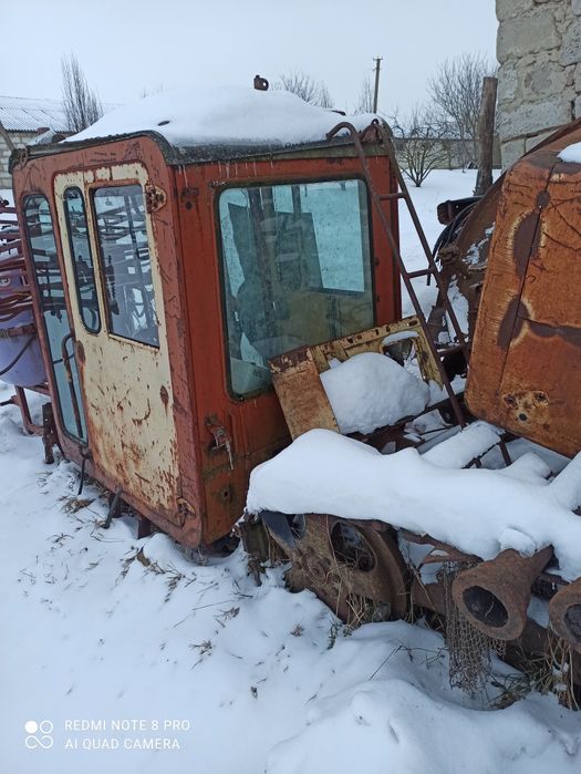 Кабіна трактора.