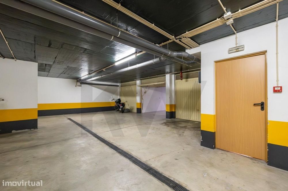 T2 Quinta da Borleteira: Luminosidade, Áreas Generosas e Garagem Box