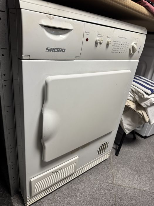 Maquina de secar roupa