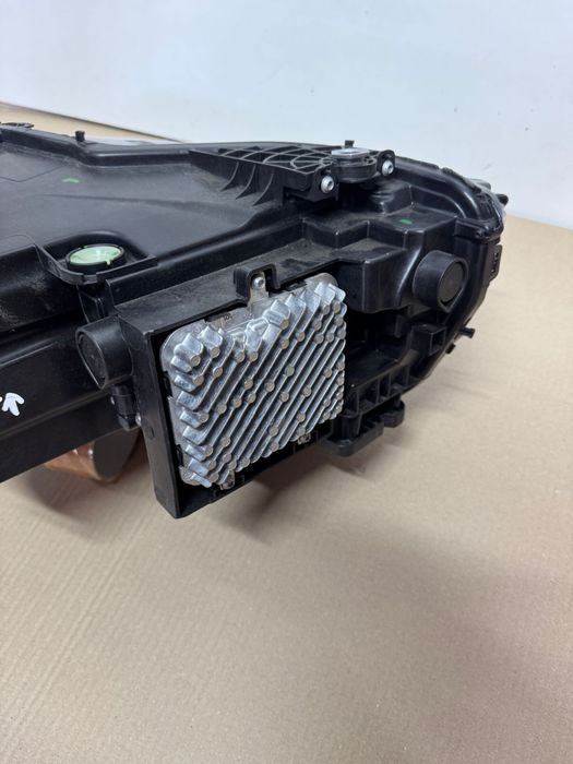 Передня ліва фара BMW X7 LCI