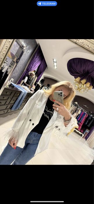 Пиджак белый нарядный