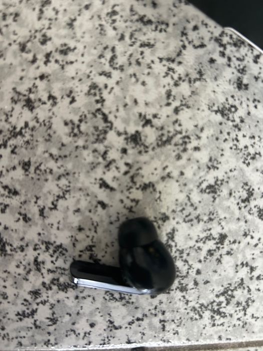 Fones sem fios pretos