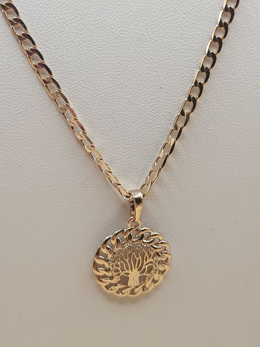 Celebrytka stal chirurgiczna