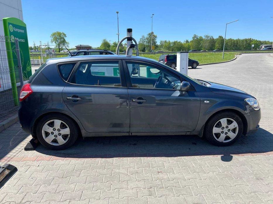Kia Ceed 1.4 Benzyna • 2010 • 141 000 km