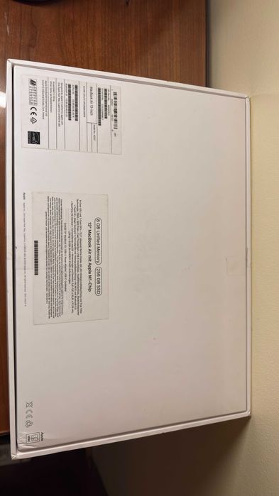 MacBook Air 13” M1 8GB 256GB | Teclado Layout Alemão