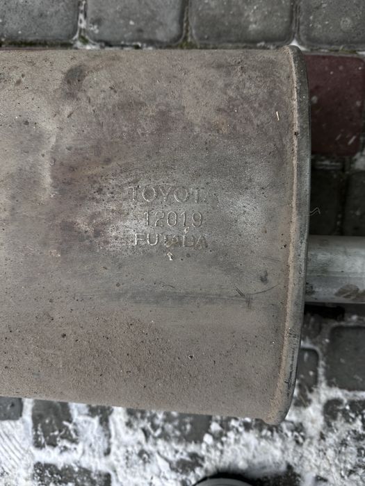 Продам вихлопну трубу до лексус рх 300 перше покоління