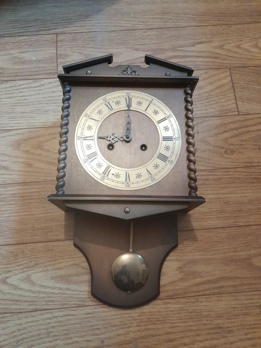 stary niemiecki zegar wahadlowy