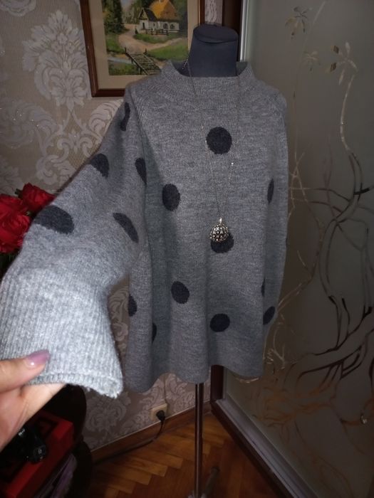 Чудовий джемпер, світерок! Розмір  62-66!