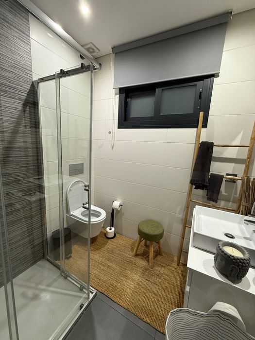 Quarto para arrendar em Fornelos Fafe