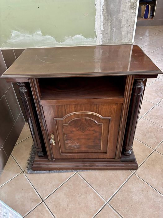 Móvel Bar em bom estado