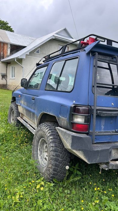 Mitsubishi Pajero 2