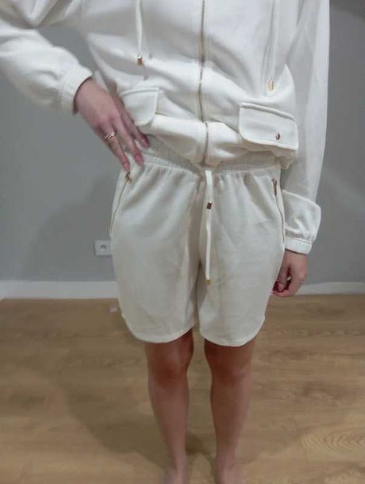 Biały kremowy komplet dresowy 3w1 bluza spodnie spodenki S