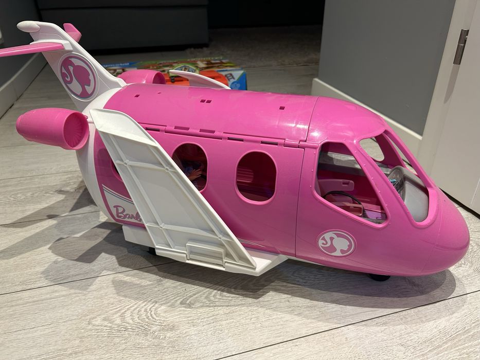 Barbie Samolot GDG76