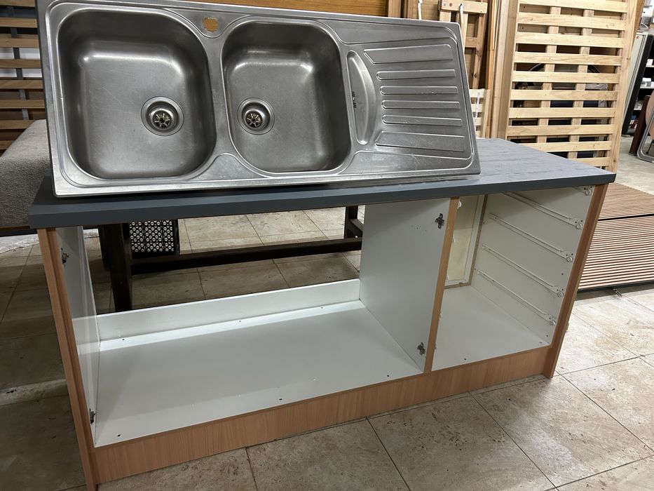 Bancada com lava-loiça