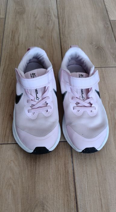 Кросівки Nike для дівчинки