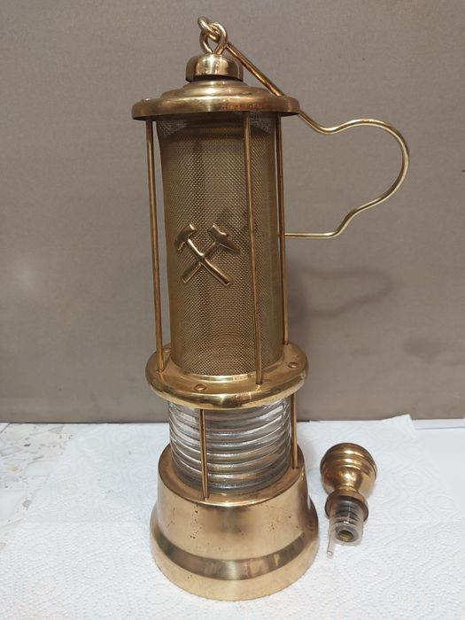 Stara lampa górnicza (karawka)