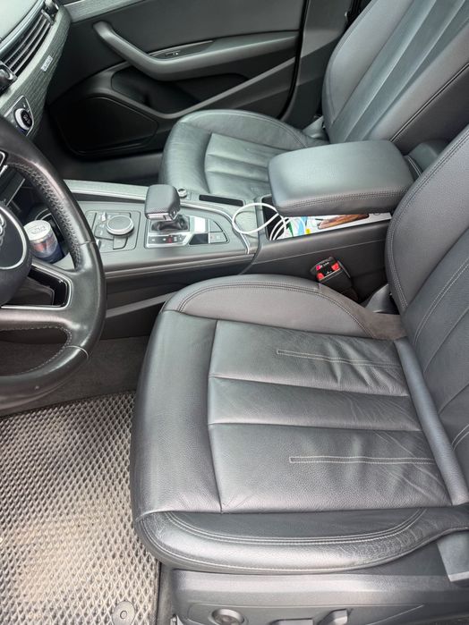 Автомобиль Audi A4B9