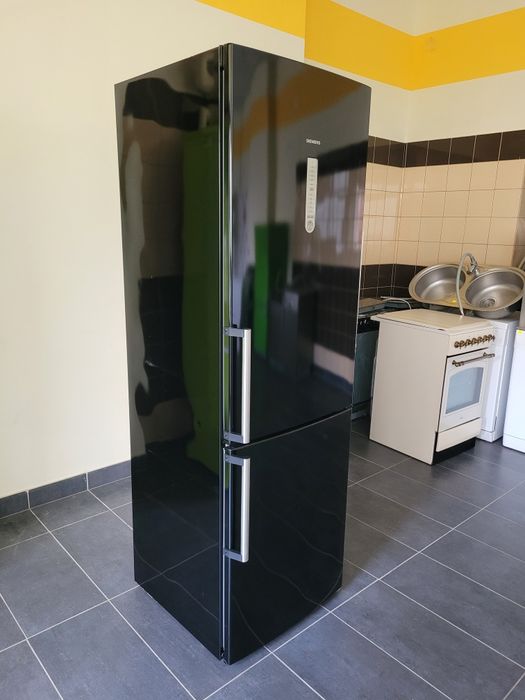Sprzedam lodówkę firmy Siemens z możliwością dostawy