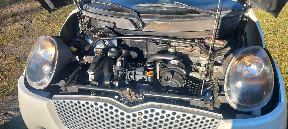 Malutkie autko. Chatenent