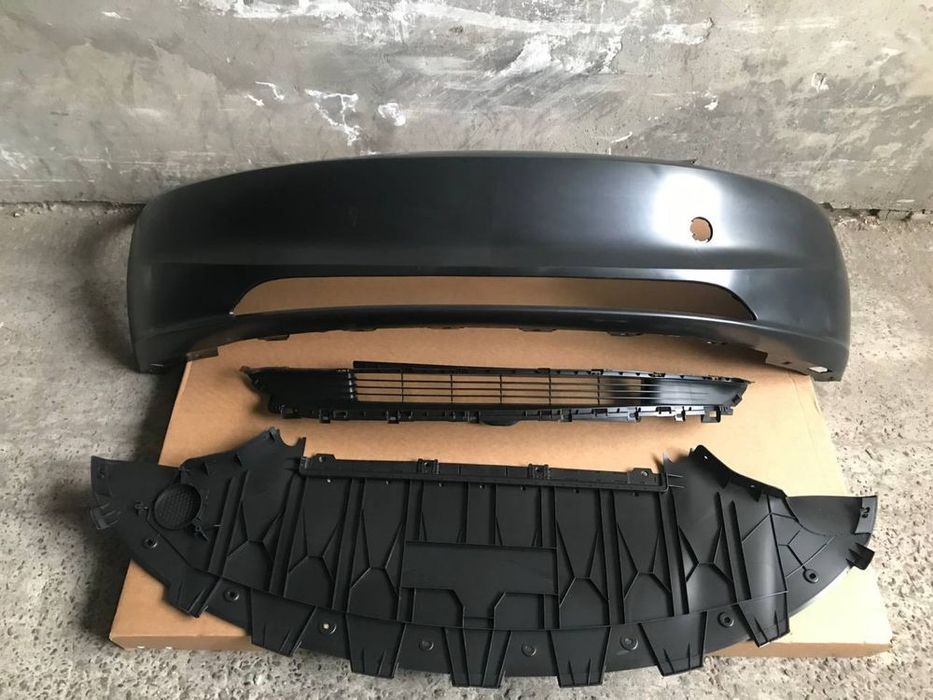 TESLA MODEL 3 Бампер передний (лицензия) 2023-25