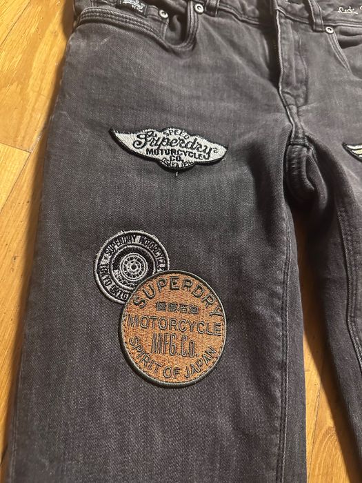 Jeansy damskie Superdry