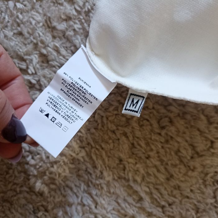 Długa sukienka M na jedno ramię