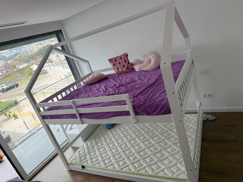 Beliche francês, com escada e escorrega