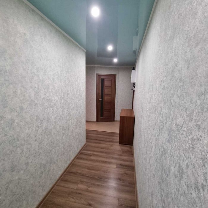 Продам 3к Парус Коммунар Свежий  ремонт !