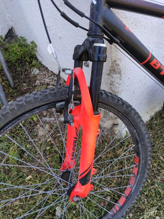 B'Twin Rockrider 500