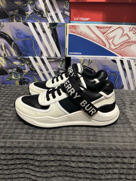 Оригінальні кросівки BURBERRY RONNIE LOW TRAINER 40,5(26см)
