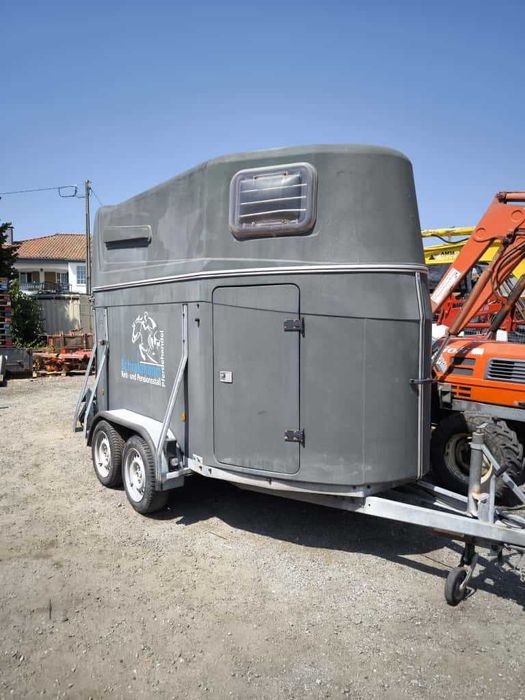 Reboque / Roulote / Atrelado Cavalo