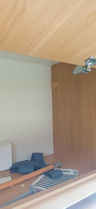 Szafki wiszące salon HOBBY przyczepa kempingowa kamper