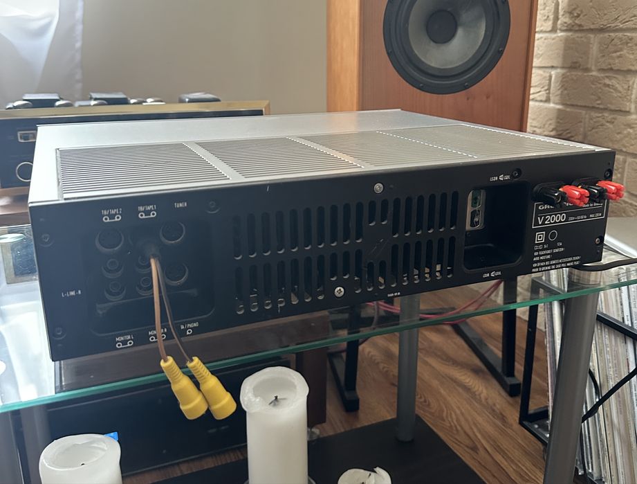 Підсилювач Grundig v 2000