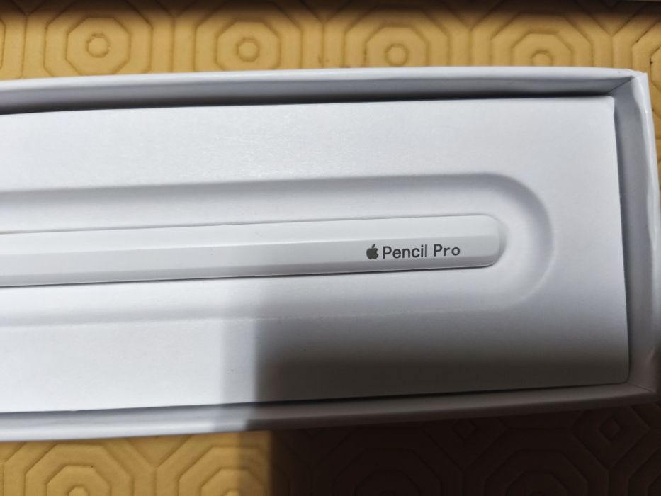 Apple Pencil Pro (2538)